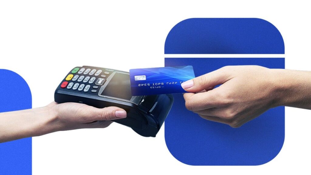 minimum credit card payment versus full balance payment comparison